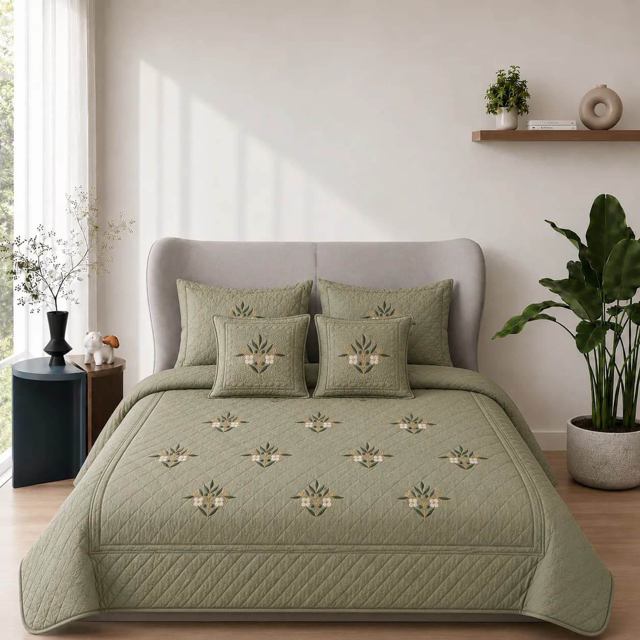 6 PIECE EMBROIDERY BEDDING SET